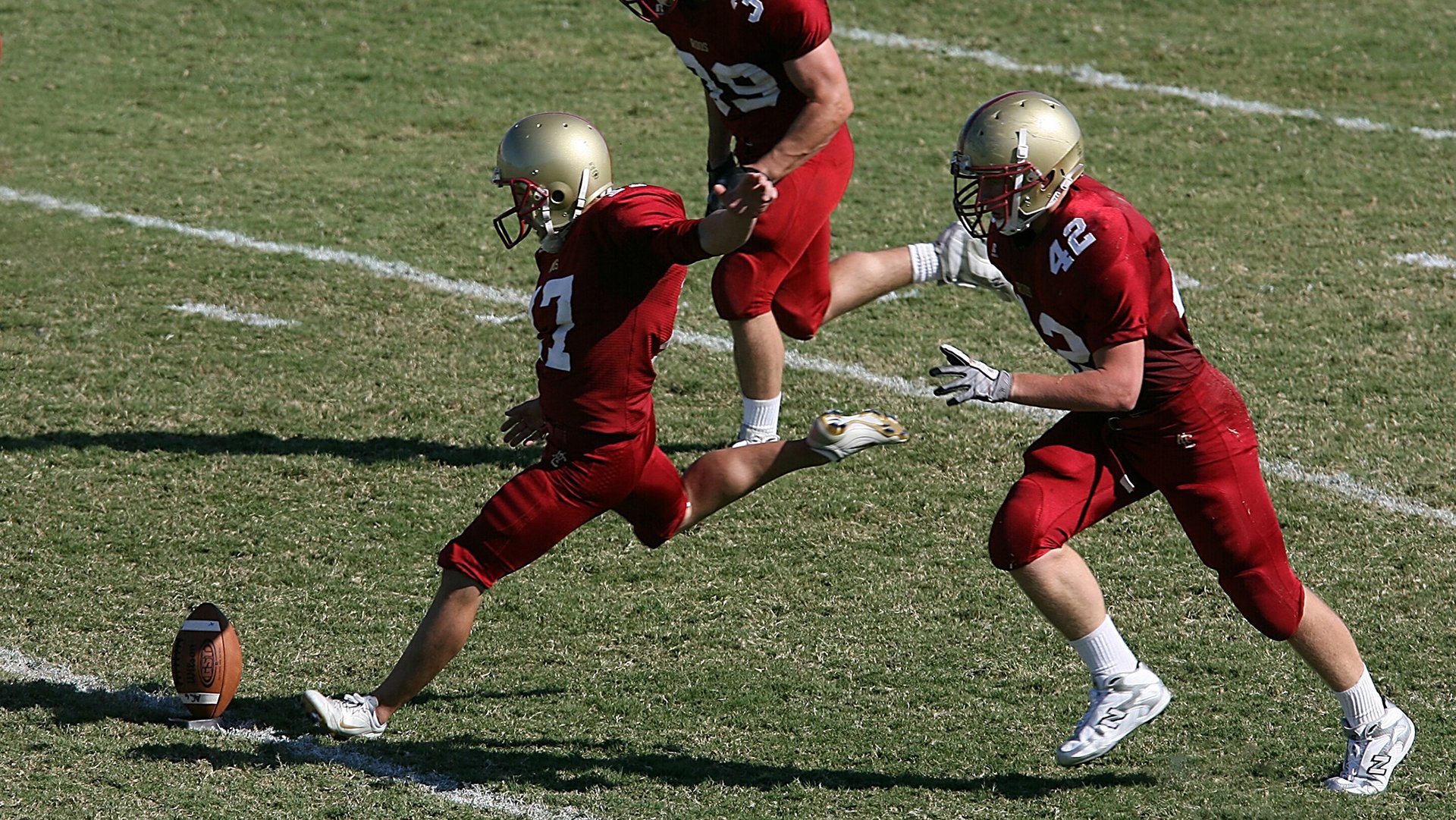 掘金翻盘公牛，东部决赛中约基奇末节爆发，掘金中锋约基奇是哪国人